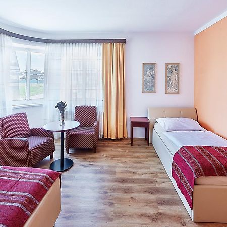 Penzion Karolinka Hotel Kroměříž Eksteriør billede