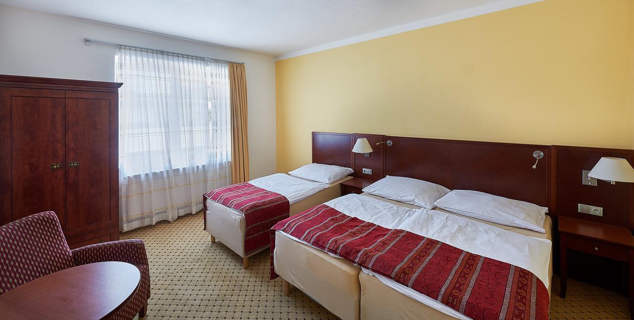 Penzion Karolinka Hotel Kroměříž Eksteriør billede
